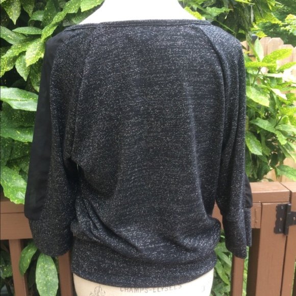 Black Top With Lots of Pizzazz! - Picture 2 of 6